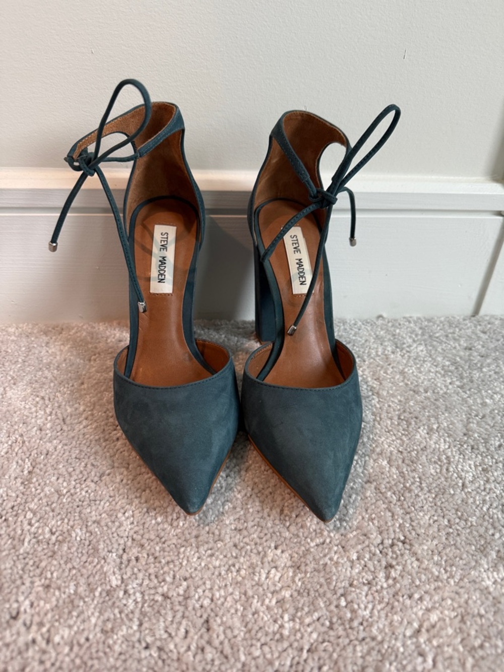 Steve Madden Teal Suede Pointed Toe Ankle Tie Pumps